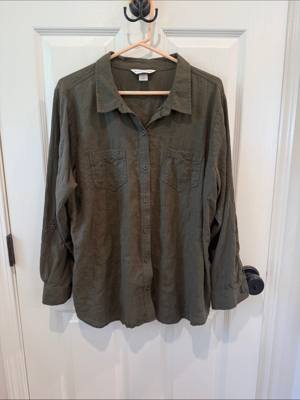 Women’s Christopher &Banks Olive Long Sleeve Button-Up Shirt